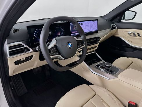 Used 2025 BMW 330i Sedan w/ Convenience Package image 9