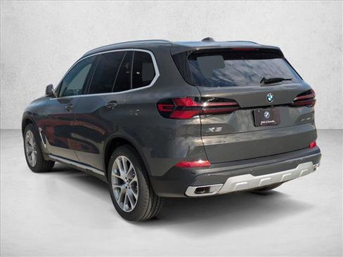 Used 2026 BMW X5 xDrive40i w/ Climate Comfort Package AWD/4WD image 9