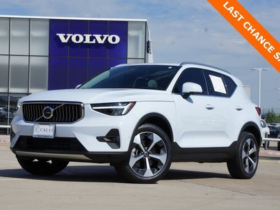 Certified 2025 Volvo XC40 B5 Plus