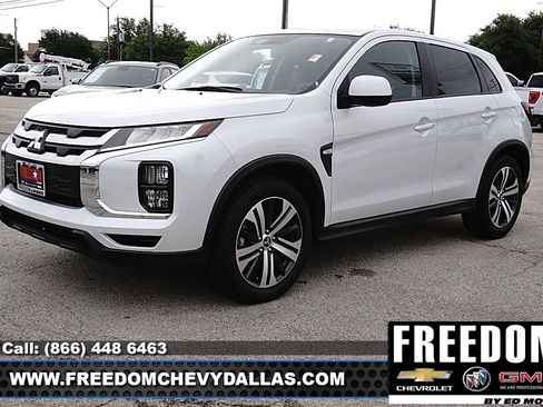 Used 2025 Mitsubishi Outlander Sport AWD image 3