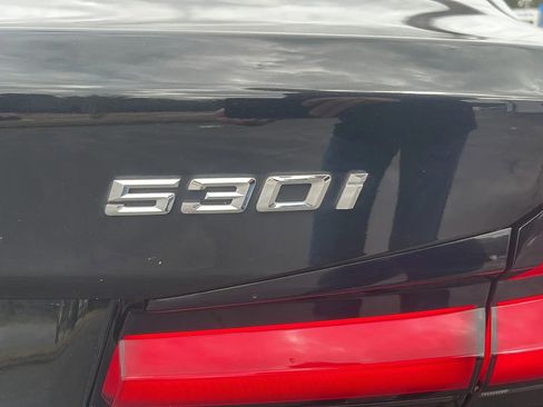 Used 2021 BMW 530i image 10