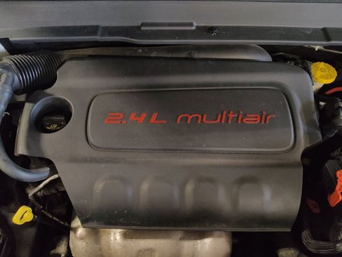 Used 2020 Jeep Compass Latitude w/ Cold Weather Group AWD/4WD image 30