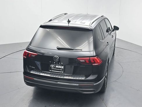 Used 2024 Volkswagen Tiguan SE FWD image 55