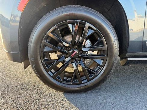 Used 2021 GMC Yukon Denali w/ Denali Premium Package image 16