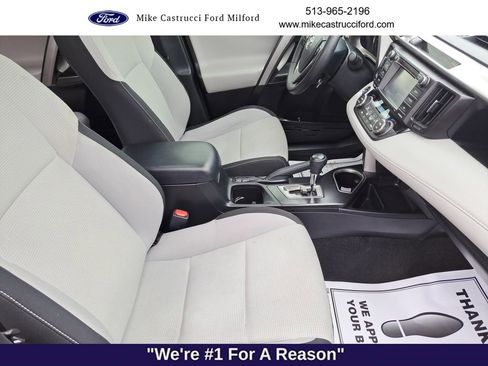 Used 2018 Toyota RAV4 XLE image 25