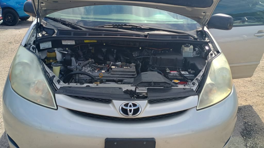 Used 2009 Toyota Sienna CE FWD image 34