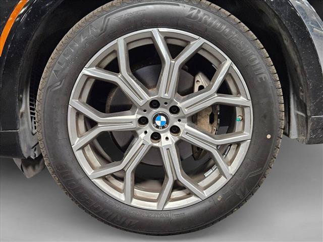 Used 2021 BMW X7 xDrive40i w/ Parking Assistance Package AWD/4WD image 24