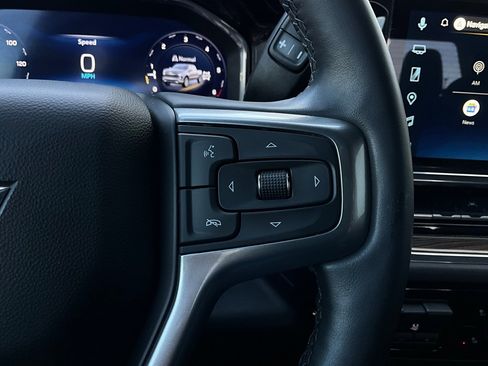 Used 2025 Chevrolet Silverado 1500 LT image 34