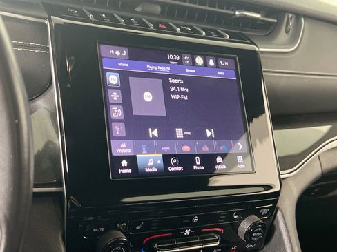 Used 2022 Jeep Grand Cherokee Altitude image 14