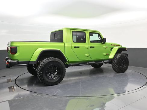 Used 2025 Jeep Gladiator Mojave AWD/4WD image 8