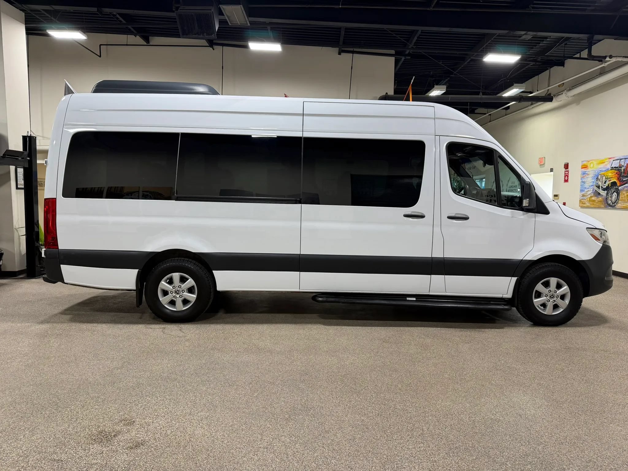 Used 2019 Mercedes-Benz Sprinter 2500 image 7