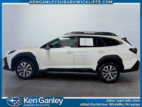 Used 2024 Subaru Outback Premium AWD/4WD image 2