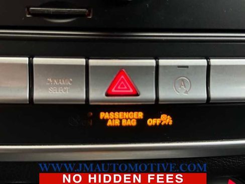 Used 2018 Mercedes-Benz CLA 250 4MATIC image 33