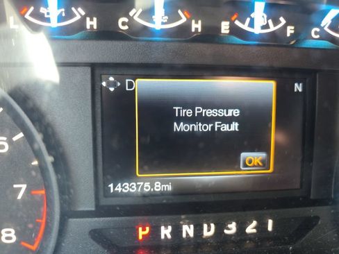 Used 2016 Ford F150 XL w/ Equipment Group 101A Mid RWD image 2