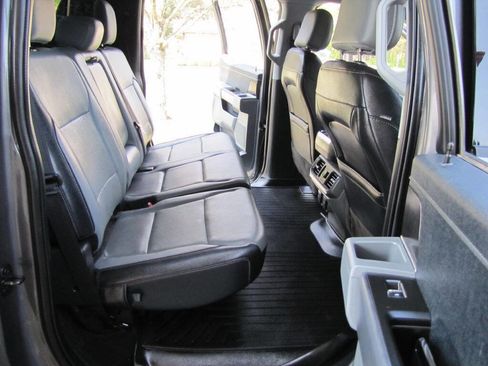 Used 2022 Ford F150 Lariat w/ FX4 Off-Road Package image 20