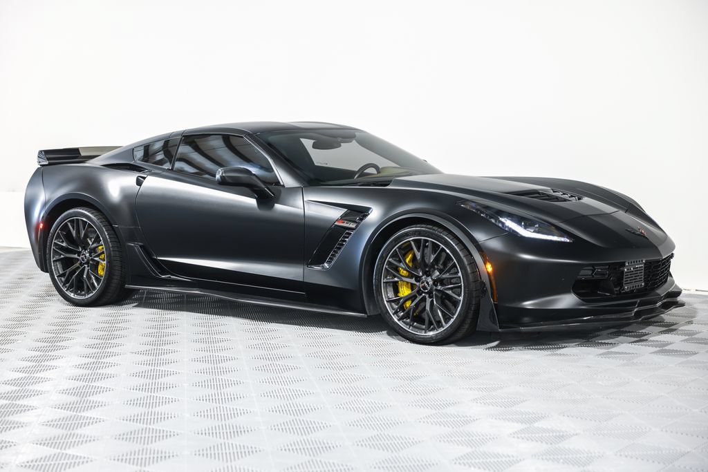 Used 2016 Chevrolet Corvette Z06 w/ 3LZ Preferred Equipment Group RWD image 6
