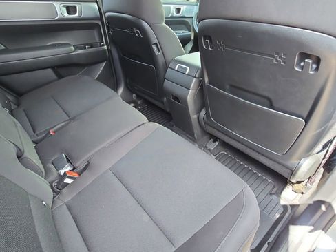 Used 2026 Hyundai Santa Fe SE FWD image 11