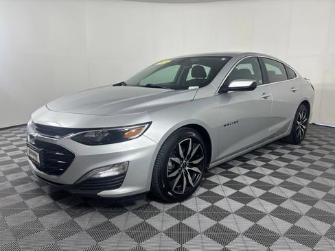 Used 2020 Chevrolet Malibu RS FWD image 32