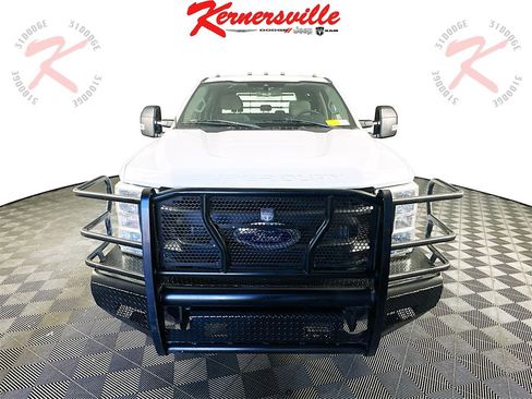 Used 2022 Ford F350 XL w/ Power Equipment Group image 2