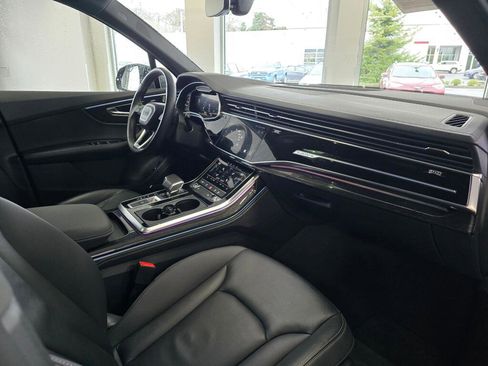 Used 2025 Audi Q7 3.0T Premium Plus image 46