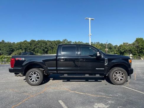 Used 2022 Ford F250 Lariat w/ Lariat Ultimate Package AWD/4WD image 2