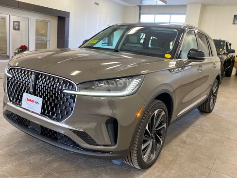 New 2026 Lincoln Aviator Reserve AWD/4WD image 4
