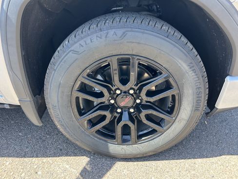 Certified 2022 GMC Sierra 1500 Elevation RWD image 10