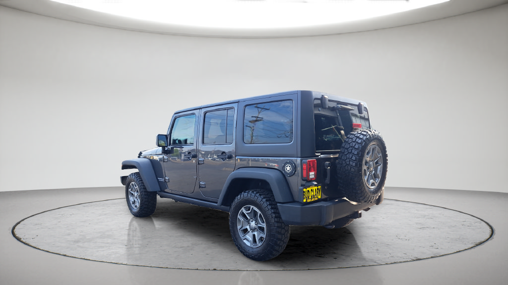Used 2017 Jeep Wrangler Unlimited Rubicon w/ Connectivity Group AWD/4WD image 7