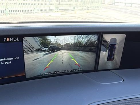 New 2026 Lincoln Nautilus Premier image 21