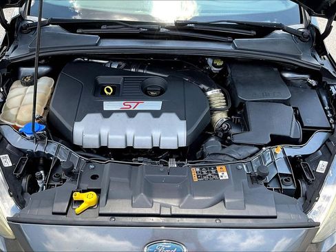 Used 2017 Ford Focus ST FWD image 31