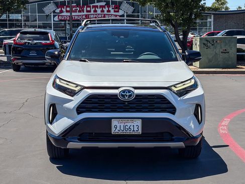 Used 2023 Toyota RAV4 XSE AWD/4WD image 6