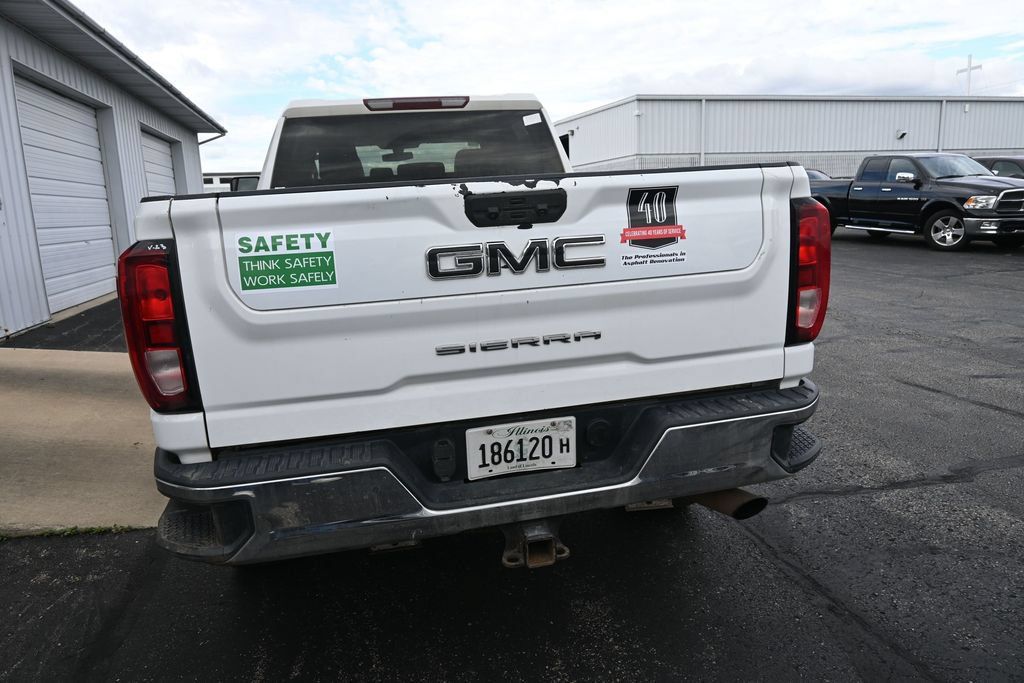 Used 2021 GMC Sierra 3500 4x4 Crew Cab w/ Convenience Package image 5