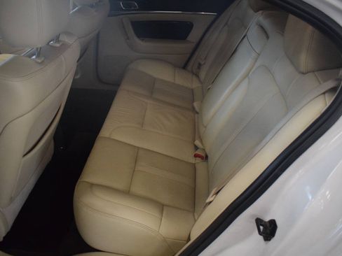 Used 2013 Lincoln MKS AWD image 56