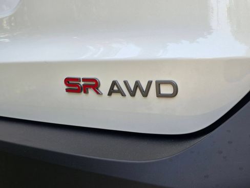 New 2026 Nissan Kicks SR AWD/4WD image 25