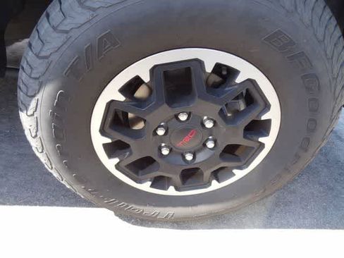 Used 2025 Toyota Tacoma TRD Off-Road w/ TRD Off Road Upgrade Package image 21