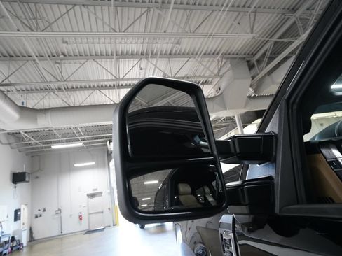Used 2023 Ford F350 Lariat AWD/4WD image 23