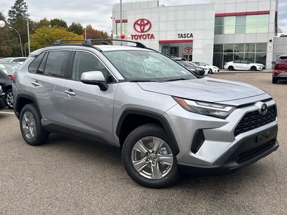 New 2025 Toyota RAV4 LE
