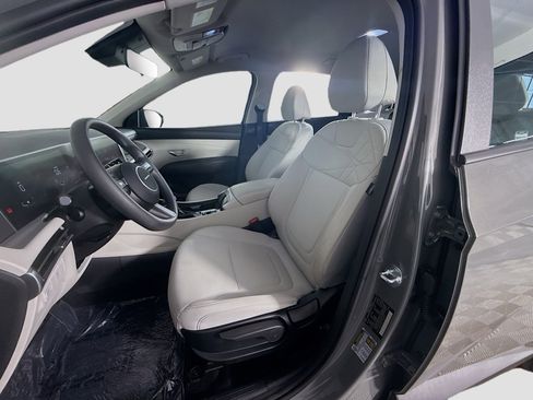 Used 2026 Hyundai Tucson SE FWD image 22