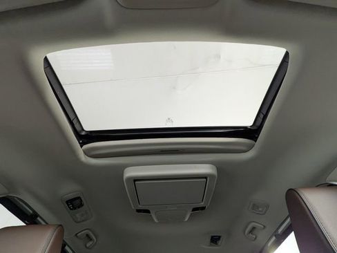 New 2026 Honda Odyssey Touring image 7
