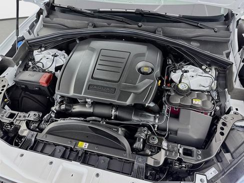 New 2026 Jaguar F-PACE R-Dynamic S image 32