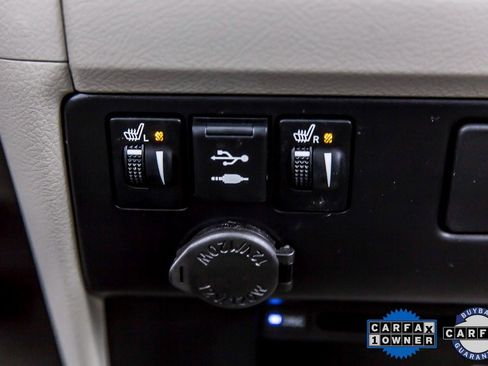 Used 2020 Toyota Sienna XLE Premium image 24