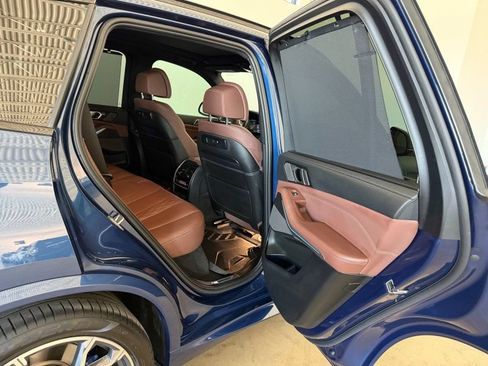 Used 2022 BMW X5 xDrive45e w/ M Sport Package AWD/4WD image 19