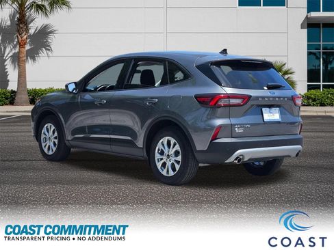 Used 2025 Ford Escape Active w/ Tech Pack #1 FWD image 8