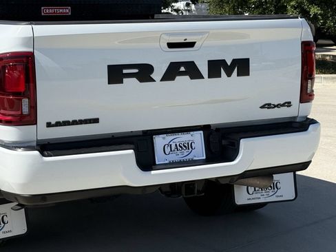 Used 2025 RAM 3500 Laramie AWD/4WD image 6