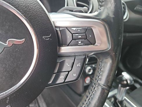 Used 2018 Ford Mustang Coupe image 14