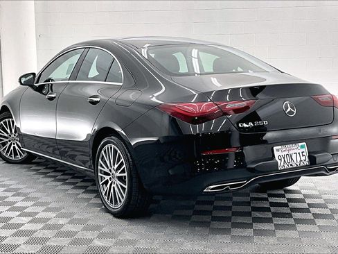 Used 2026 Mercedes-Benz CLA 250 image 10