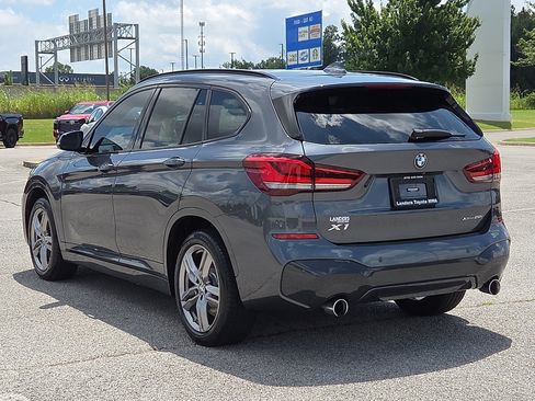 Used 2022 BMW X1 xDrive28i w/ M Sport Package AWD/4WD image 4