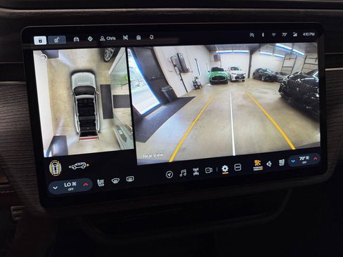 Used 2023 Rivian R1S Adventure AWD/4WD image 11