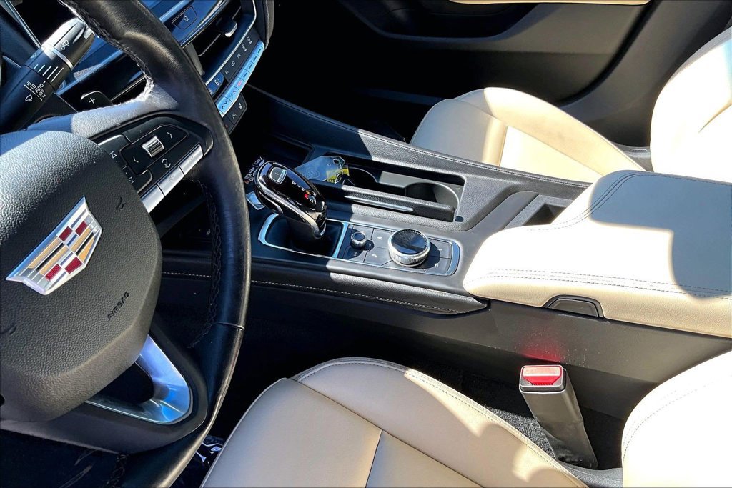 Used 2022 Cadillac CT5 Luxury w/ Sun And Sound Package AWD/4WD image 18
