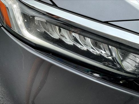 Used 2018 Honda Accord EX-L image 32
